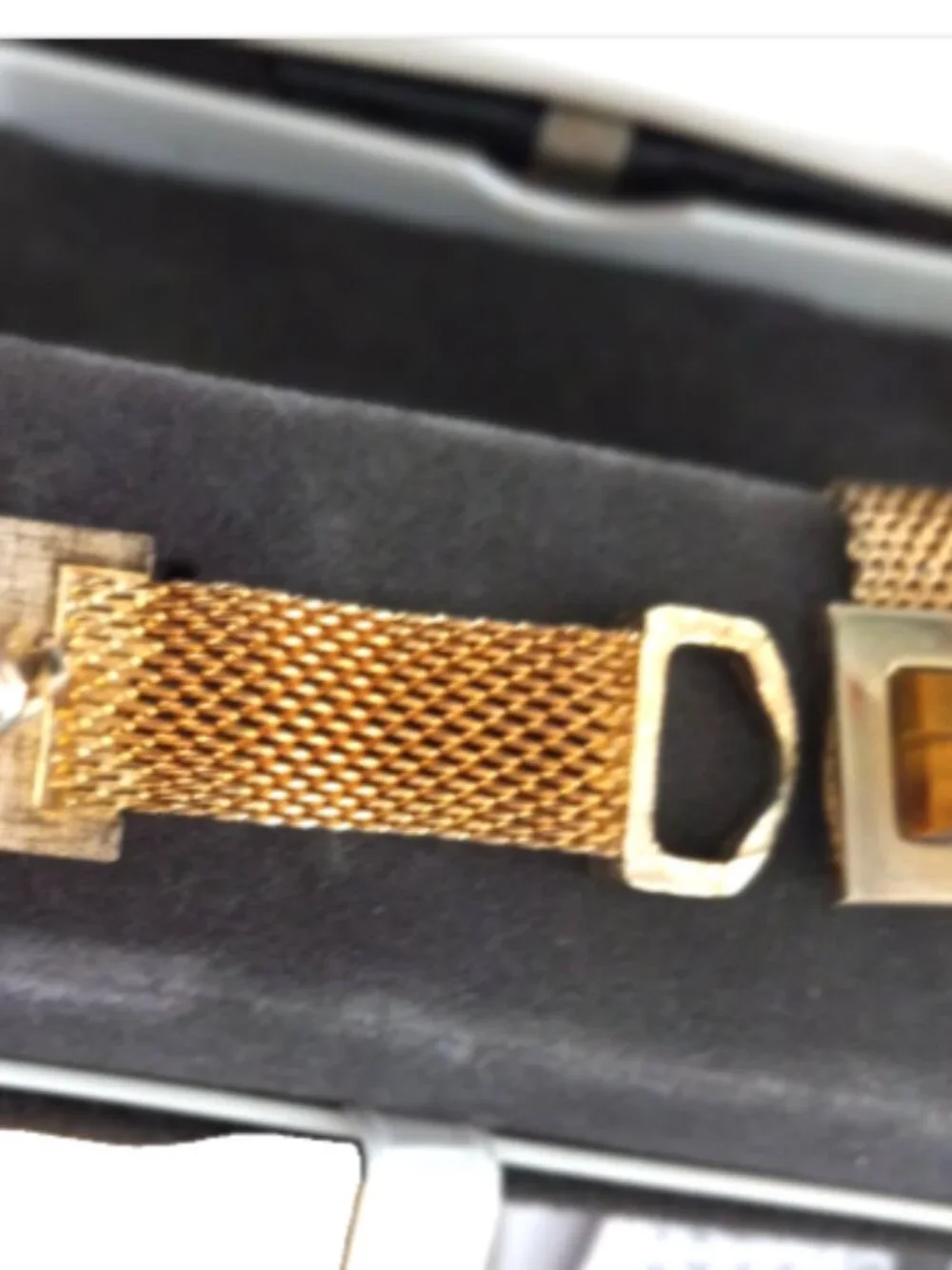 Vintage Swank Genuine Tiger Eye Gold Tone Mesh Wrap Around Cuff Links w Box